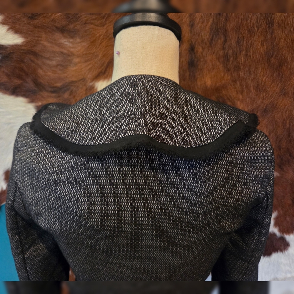 Chic Black Women's Blazer with Ruffled Collar - Picture 10 of 12